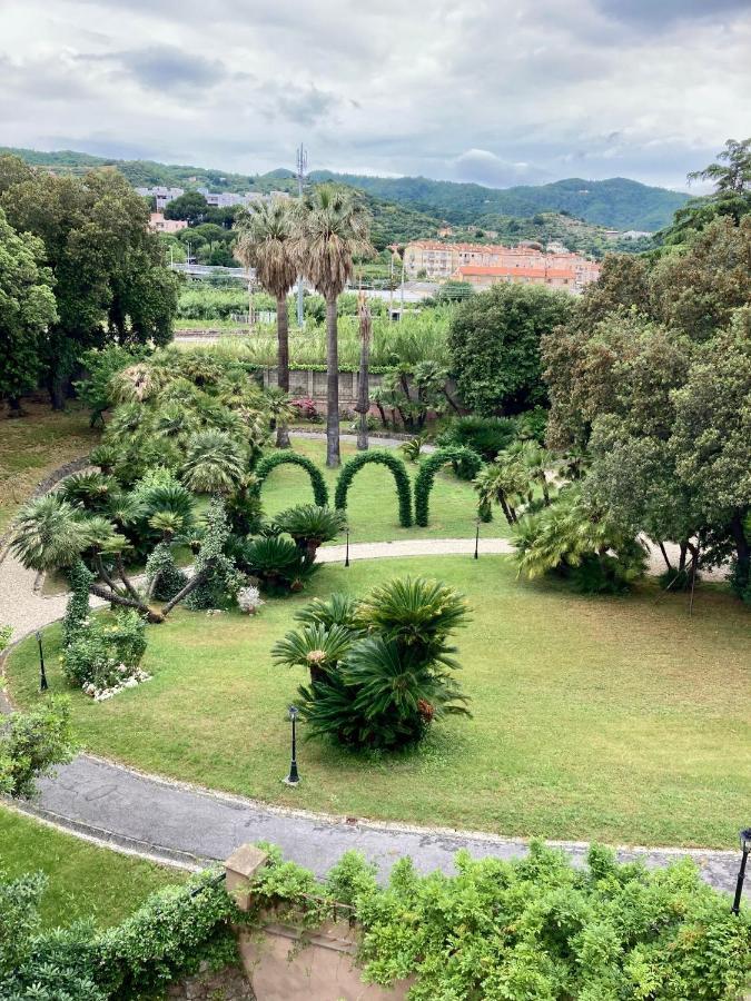 La Spagnuola - Villa Cinquecentesca Sul Mare Con Parco Privato Savona Exterior photo